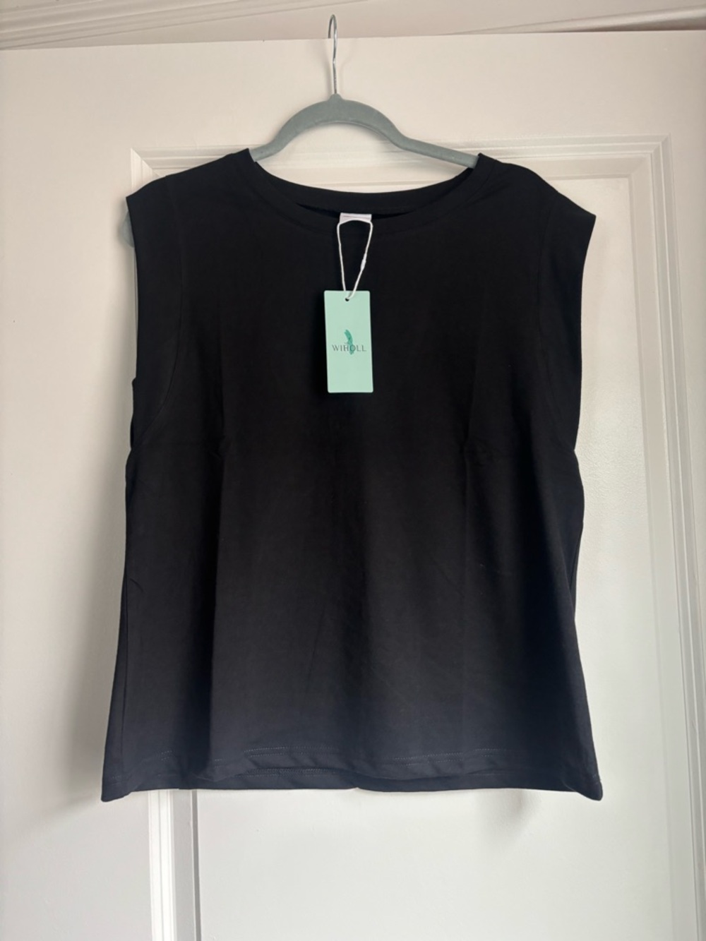 Whimsy Sleeveless cap sleeve Black Crewneck Top
